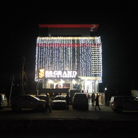 Hotel Ss Grand Lucknow Exterior foto