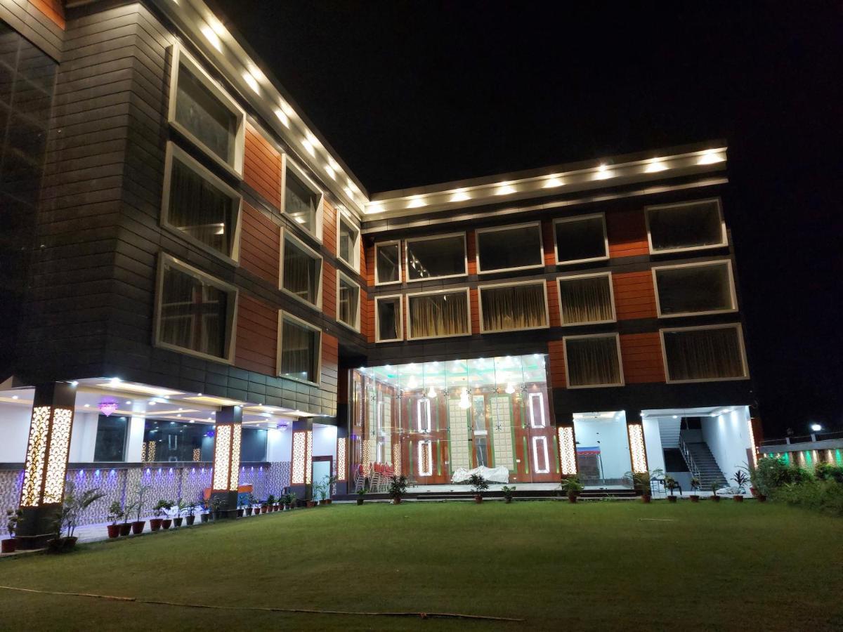 Hotel Ss Grand Lucknow Exterior foto